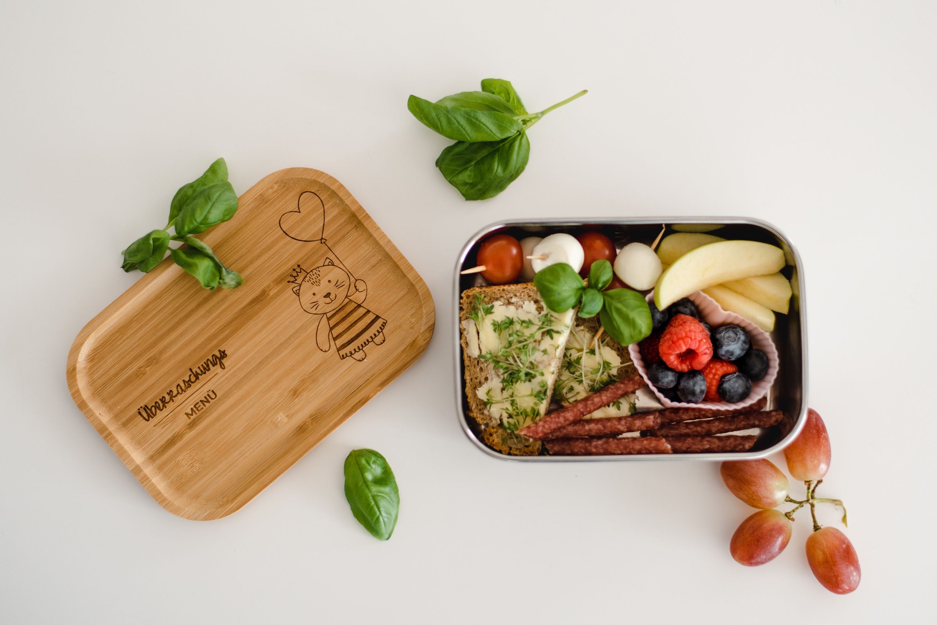 Lenolana snack box for children, stainless steel with bamboo lid